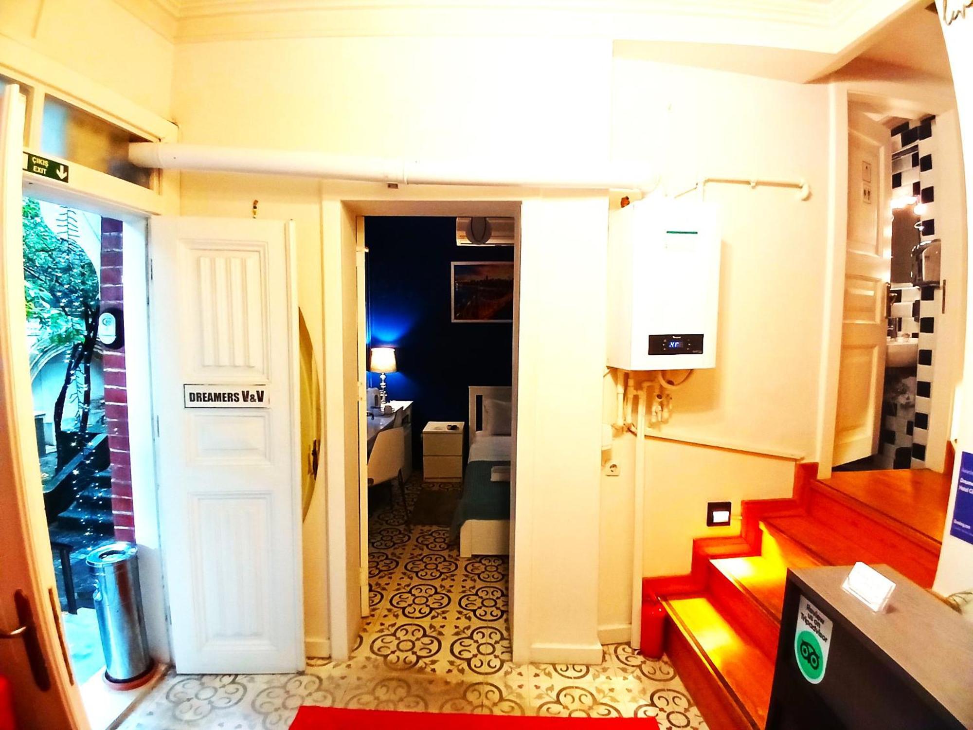 Dreamers V&V Hotel Cihangir Стамбул Экстерьер фото